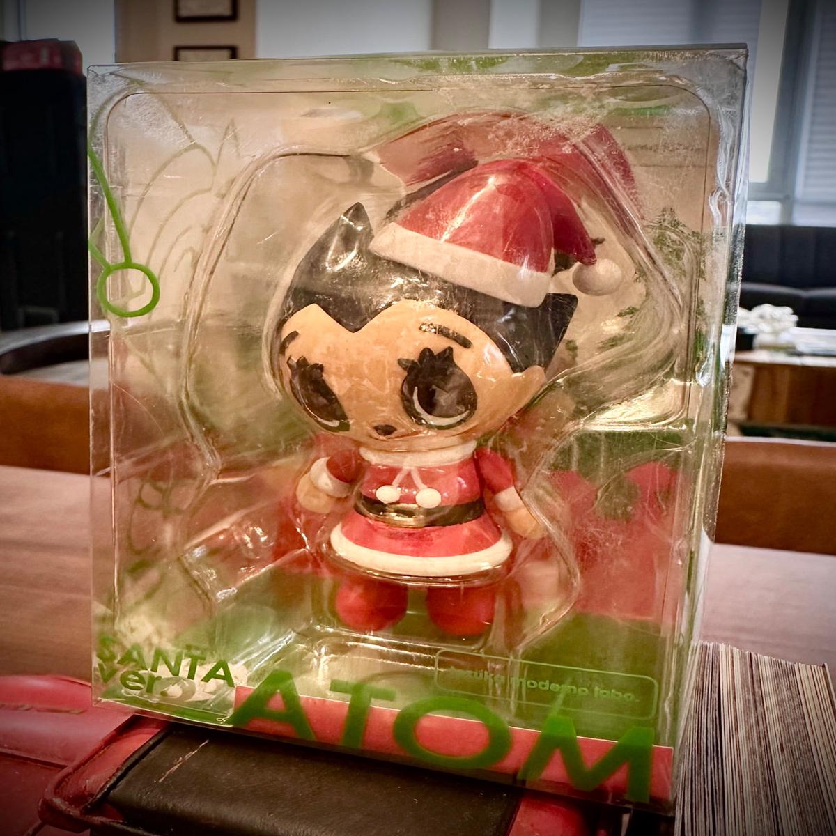 New Atom (Santa version) Astro Boy Moderno Labo Figure Tezuka Osamu Japan